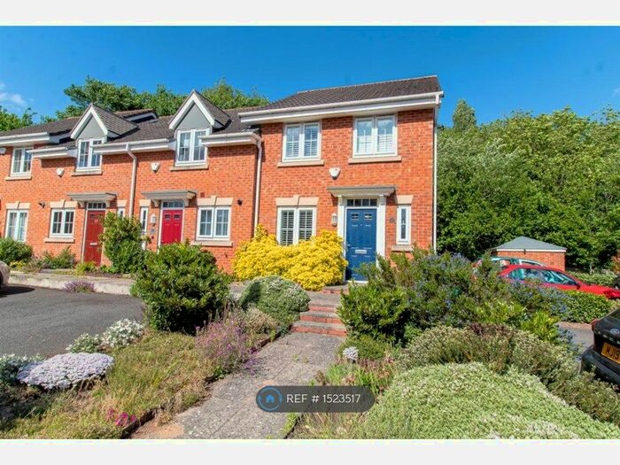 3 Bedroom End Of Terrace House To Rent In Dairy Square, Nottingham, NG8