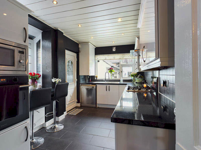 5 Bedroom Semi Detached House For Sale In Montreal Road, Lammack