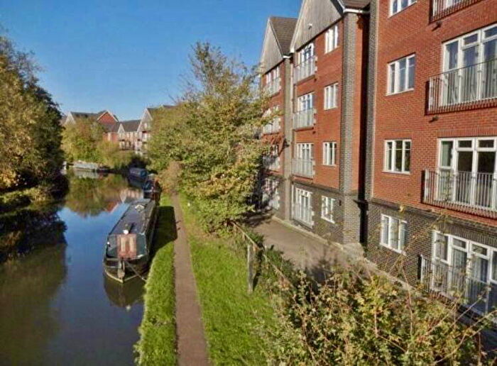 1 Bedroom Flat For Sale In Avocet House, Bletchley, Milton Keynes, MK2