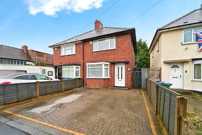 3 Bedroom Semi Detached House For Sale In Coleman Road, Wednesbury, West Midlands, WS10