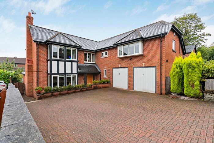 4 Bedroom Detached House For Sale In Birtles Road, Macclesfield, SK10