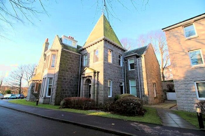 2 Bedroom Flat To Rent In Polmuir House, Fairfield Way, Aberdeen, AB11