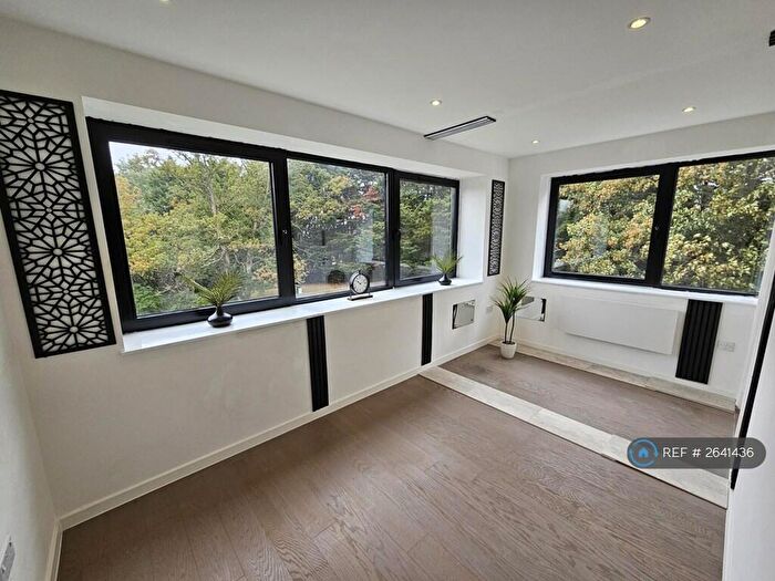 1 Bedroom Flat To Rent In Hubert Road, Brentwood, CM14