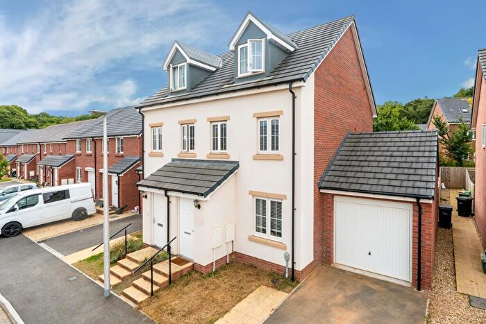 3 Bedroom Semi-Detached House For Sale In Tawcroft Way, Barnstaple, Devon, EX31