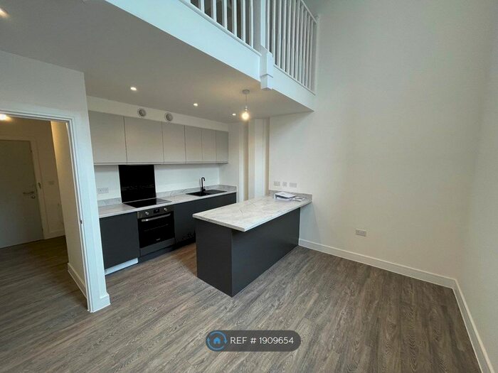 1 Bedroom Flat To Rent In Ellis Court, Kingswood, Bristol, BS15