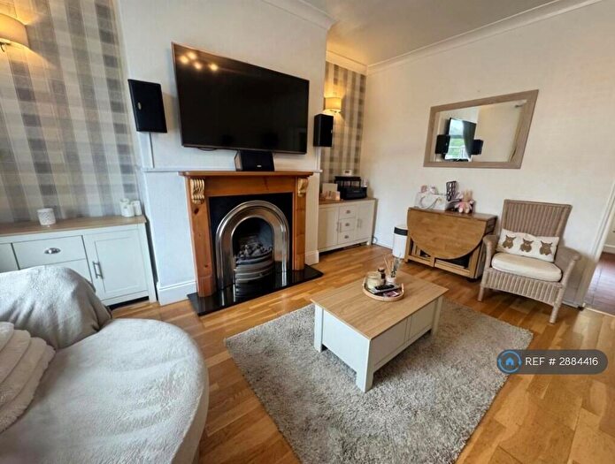 2 Bedroom Terraced House To Rent In Shaw Road, Newhey, Rochdale, OL16