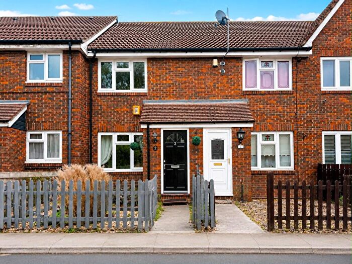 2 Bedroom Terraced House For Sale In Burlington Close, Beckton, E6