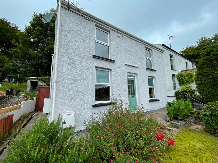 3 Bedroom Semi-Detached House To Rent In Bethania Road, Clydach, Swansea, SA6