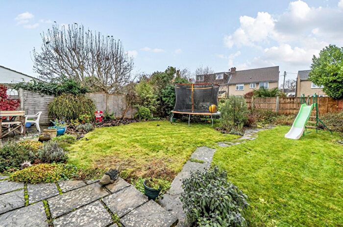 3 Bedroom Semi-detached House For Sale In Mulberry Close, Backwell, BS48