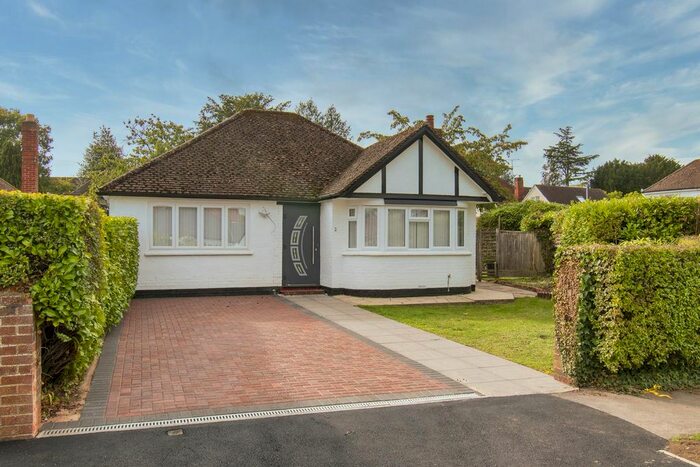 3 Bedroom Detached Bungalow To Rent In Finch Road, Earley, Reading, RG6