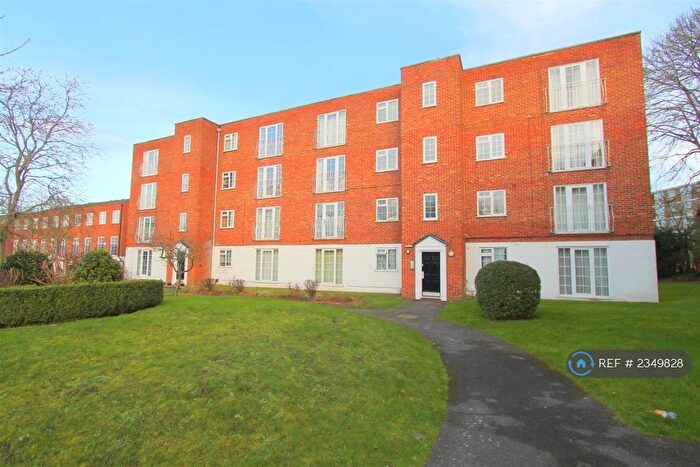 2 Bedroom Flat To Rent In Freshwood Way, Wallington, SM6