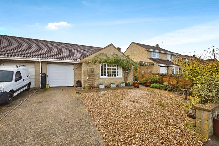 2 Bedroom Semi Detached Bungalow For Sale In Packers Way, Misterton, Crewkerne, TA18