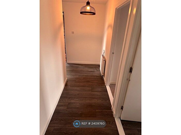 1 Bedroom Flat To Rent In Darleith Street, Glasgow, G32