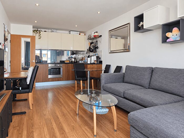 1 Bedroom Flat For Sale In Schrier, Ropeworks, Arboretum Place, Barking, IG11