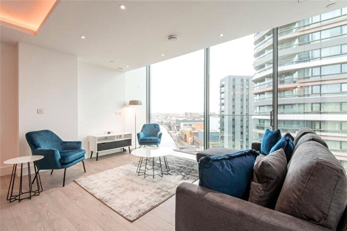 1 Bedroom Apartment To Rent In Carrara Tower, EC1V