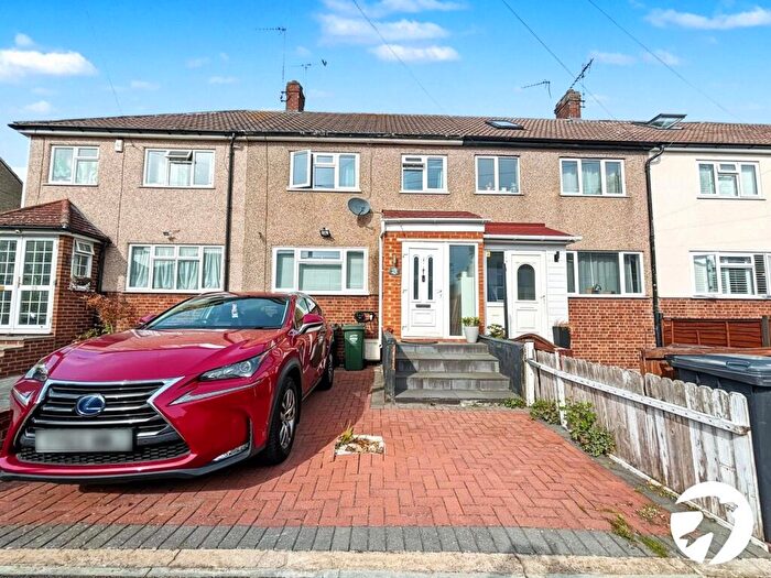 3 Bedroom Terraced House To Rent In Walnut Tree Avenue, Dartford, Kent, DA1