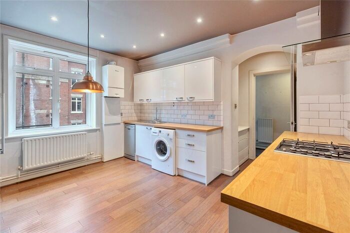 2 Bedroom Flat To Rent In Peabody Estate, Rosendale Road, London, SE24