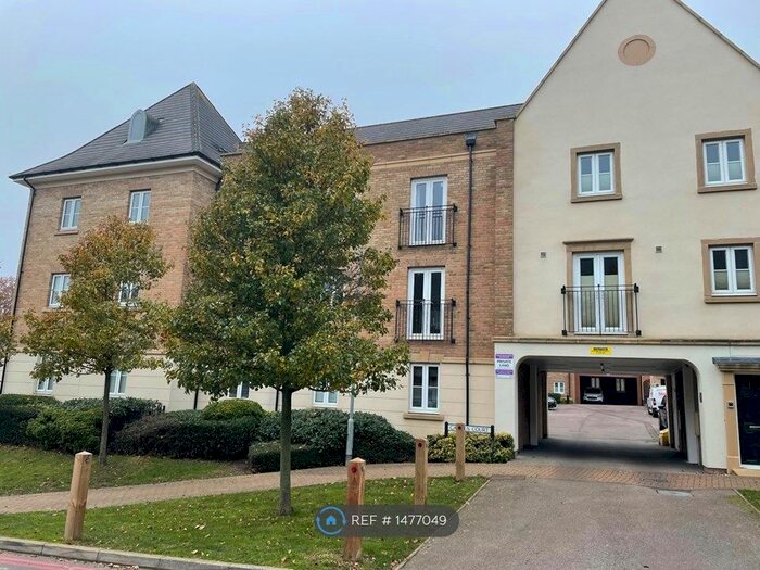 2 Bedroom Flat To Rent In Campus Court, Loughton, IG10