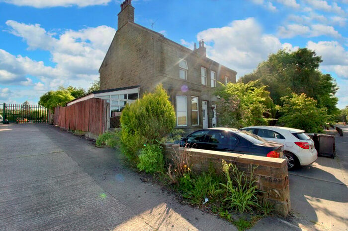 4 Bedroom Semi-Detached House For Sale In Holmfirth Road, Shepley, Huddersfield, HD8