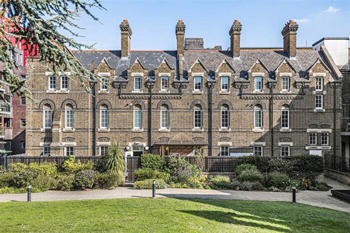 1 Bedroom Flat For Sale In Mount Carmel, Visi, Eden Grove, N7
