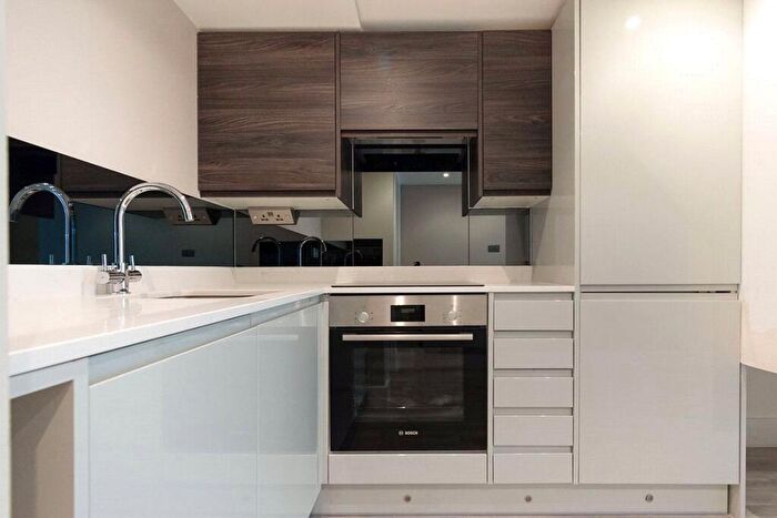 1 Bedroom Flat For Sale In Restmor Way, Wallington, SM6