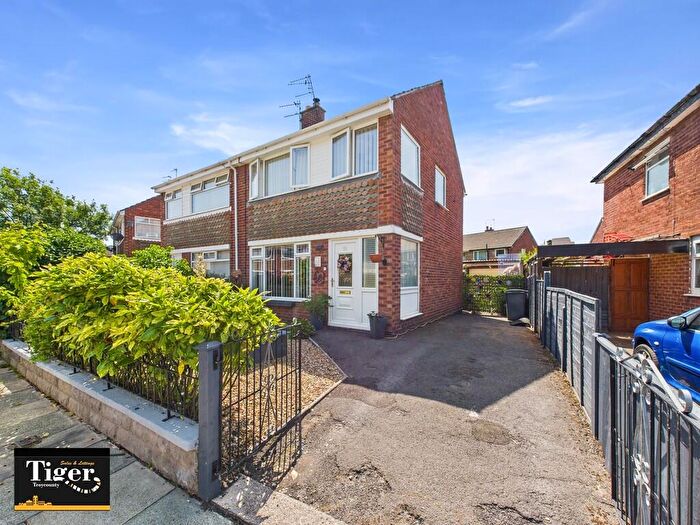 3 Bedroom Semi-Detached House For Sale In Highcroft Avenue, Bispham, FY2