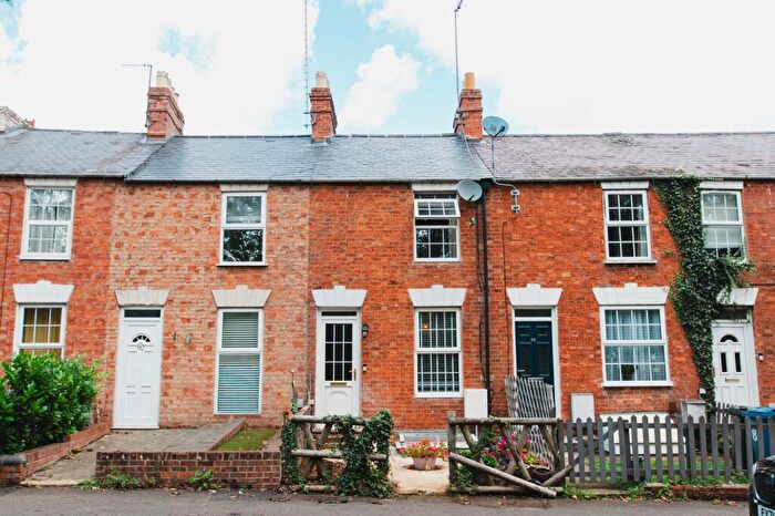 2 Bedroom Terraced House For Sale In Broughton Road, Banbury, OX16