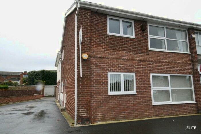 2 Bedroom Apartment To Rent In Willowtree Avenue, Durham, DH1