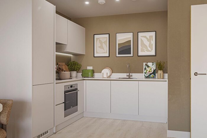 1 Bedroom Flat For Sale In "Berg Apartments" At Nestles Avenue, Hayes, UB3