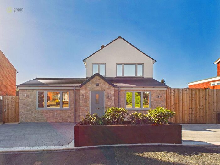 3 Bedroom Detached House For Sale In Belmont Road, Wilnecote, Tamworth, B77