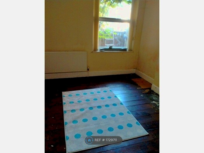 1 Bedroom Flat To Rent In Seaview Road Wallasey, Wallasey, CH45