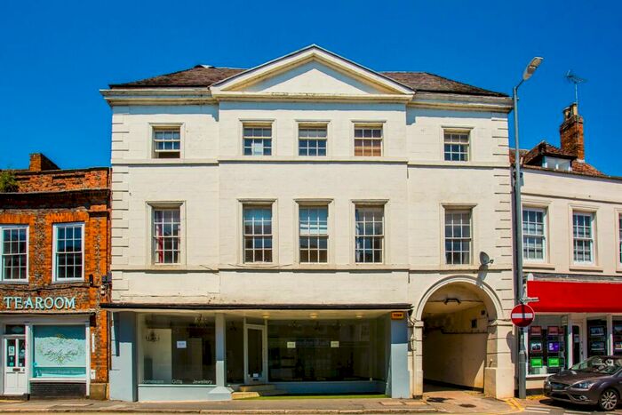 1 Bedroom Apartment To Rent In Cobham Mews, West Street, Buckingham, MK18