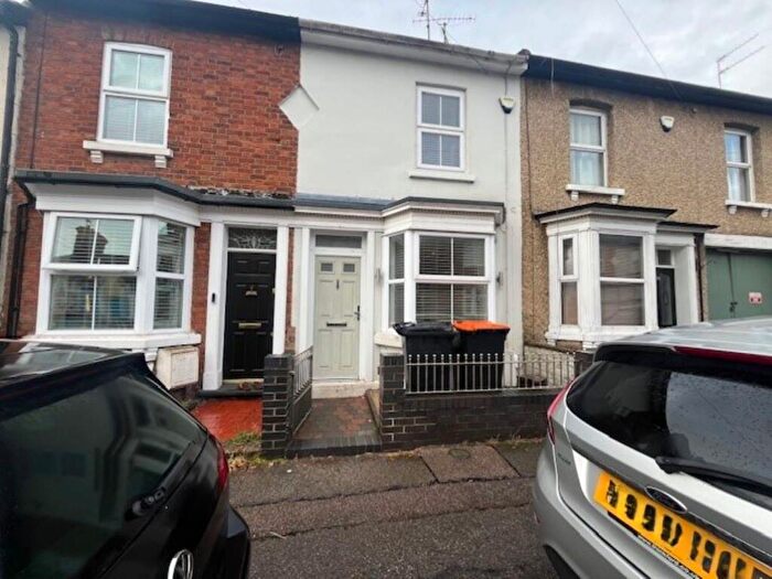 2 Bedroom Terraced House For Sale In Regent Street, Leighton Buzzard, LU7
