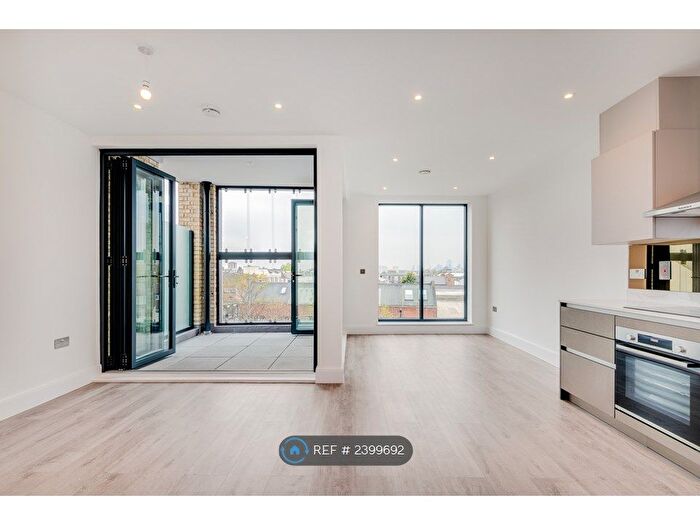 2 Bedroom Flat To Rent In Fairbridge Road, London, N19