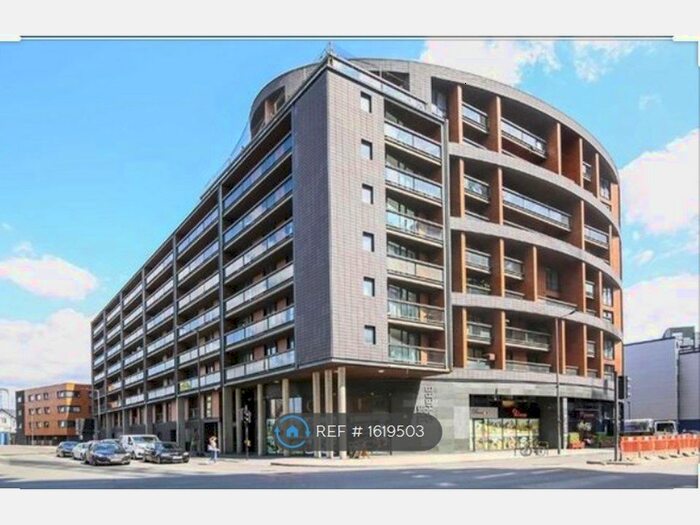 2 Bedroom Flat To Rent In The Sphere, London, E16