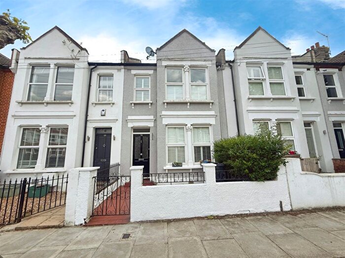 3 Bedroom Terraced House To Rent In Havelock Road, Wimbledon, SW19