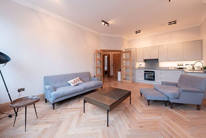 2 Bedroom Flat To Rent In Belsize Park Gardens, London, NW3