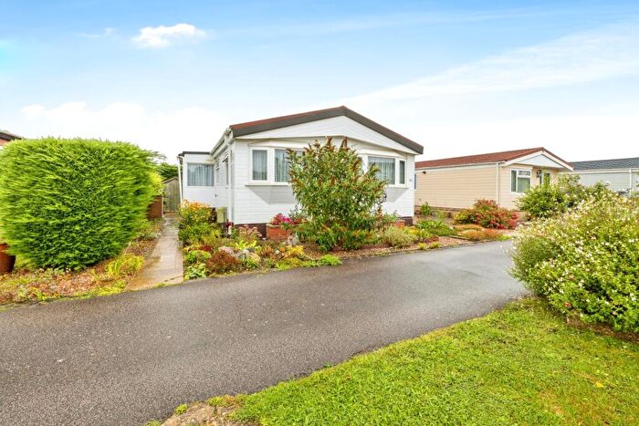 2 Bedroom Detached House For Sale In Stonecliff Park, Prebend Lane, Welton, Lincoln, LN2