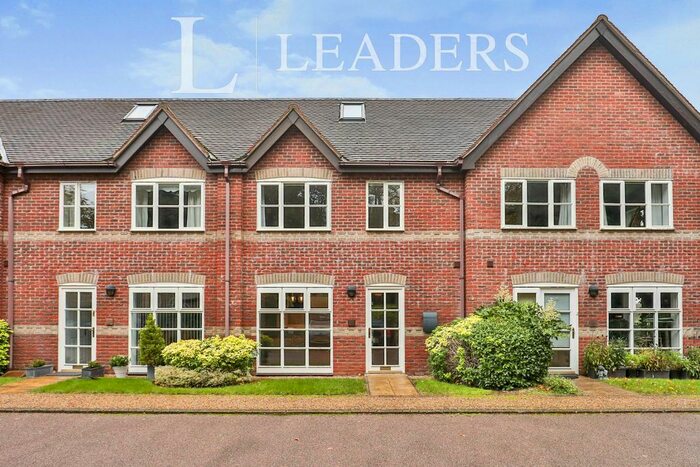 4 Bedroom Town House To Rent In Kirby Road, Trowse, Norwich, NR14