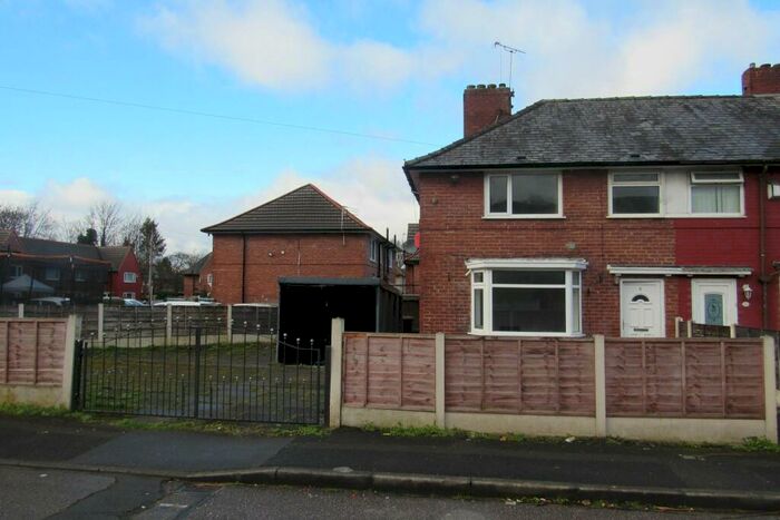 3 Bedroom End Of Terrace House To Rent In Nearmaker Road, Manchester, M22