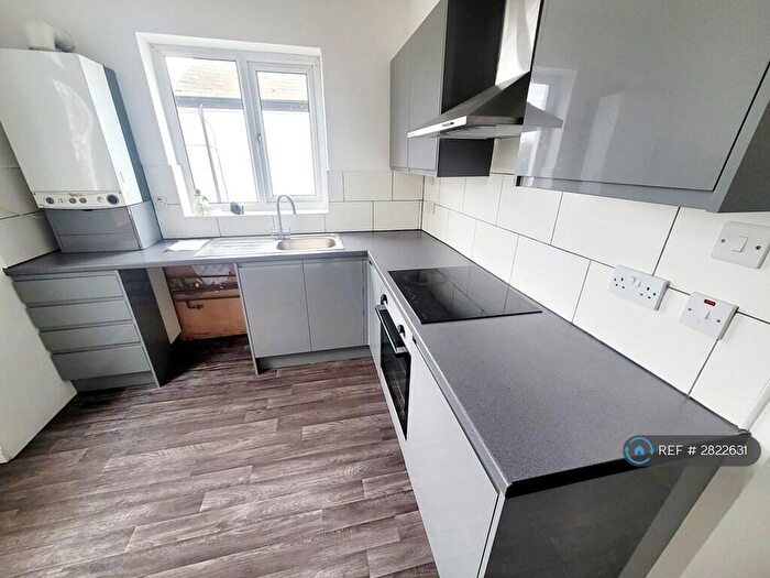 1 Bedroom Flat To Rent In Cadishead, Manchester, M44