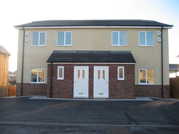 2 Bedroom Flat To Rent In Poplar Road, Dunscroft, DN7