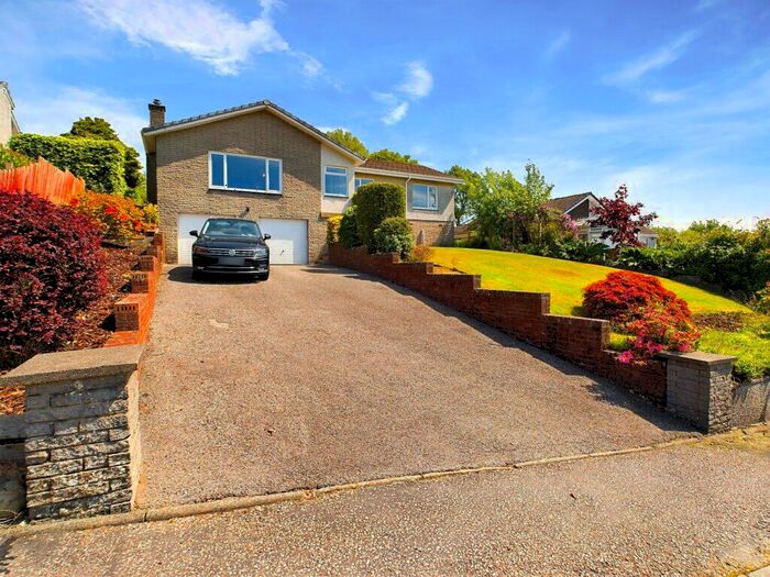 3 Bedroom Detached Bungalow For Sale In Fernoch Park, Lochgilphead, Argyll, PA31