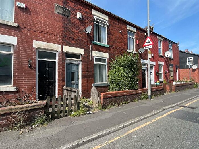 2 Bedroom Terraced House To Rent In Reddish Lane, Manchester, M18