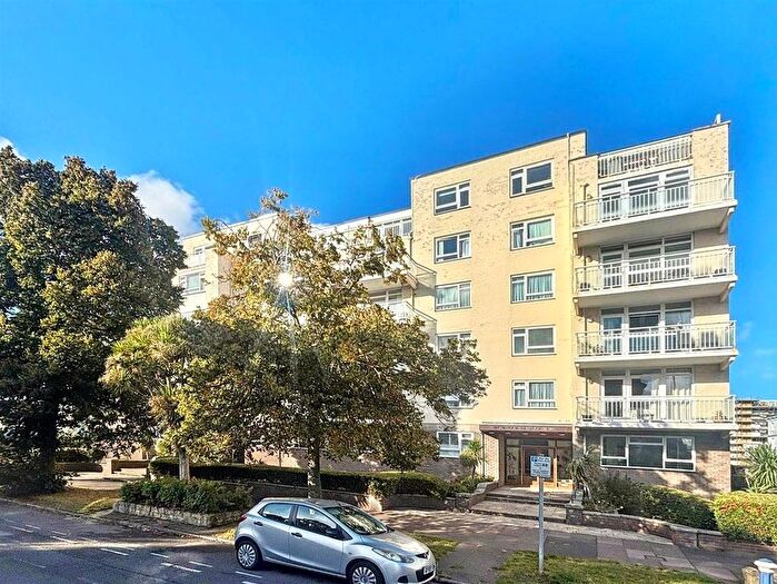 3 Bedroom Flat For Sale In Devonshire Place, Eastbourne, BN21