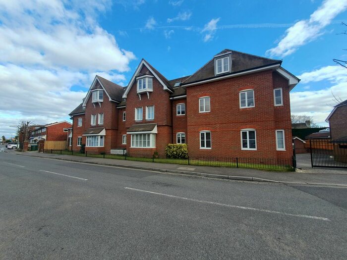 1 Bedroom Flat To Rent In Shore Road, Warsash, SO31