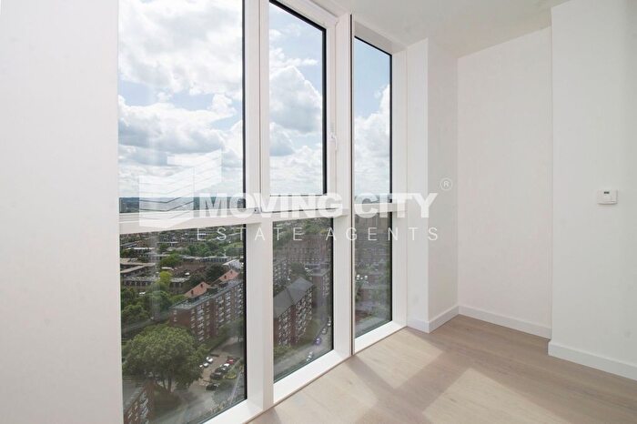 1 Bedroom Flat To Rent In Wandsworth Road, Nine Elms, SW8