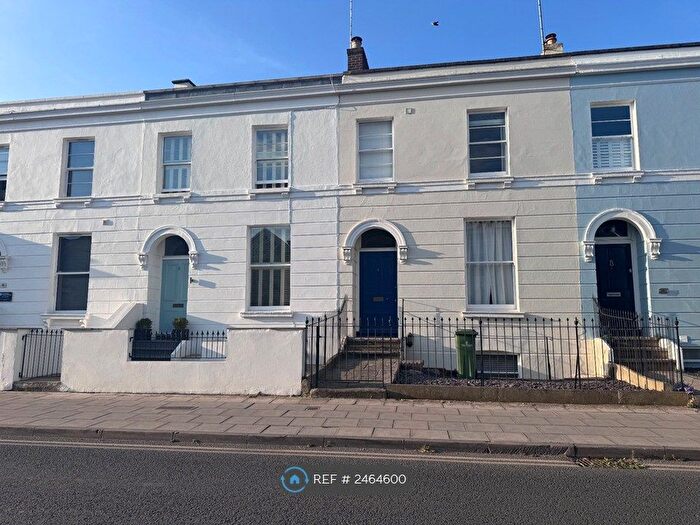 3 Bedroom Terraced House To Rent In St. James Square, Cheltenham, GL50