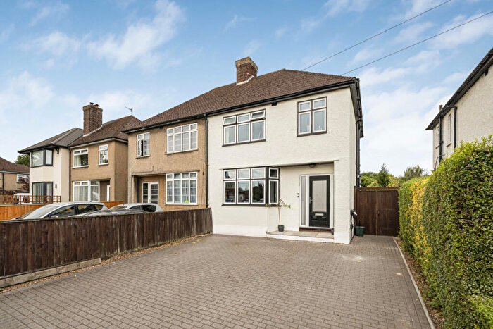 3 Bedroom Semi-Detached House For Sale In Abingdon Road, Oxford, OX1