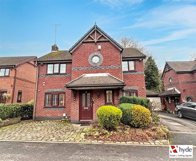 4 Bedroom Detached House For Sale In Tuscany View, Salford., M7